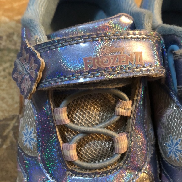 Elsa Frozen light up shoes - Picture 2 of 7